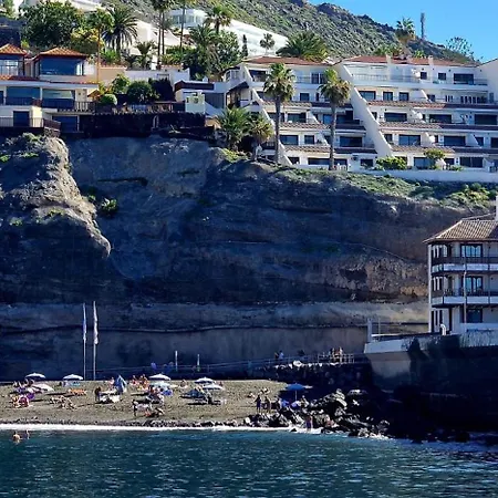 Panoramic View In Gigantes Apartman *