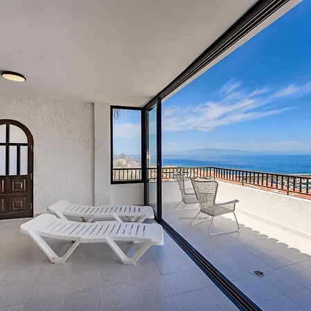 Panoramic View In Gigantes Apartman